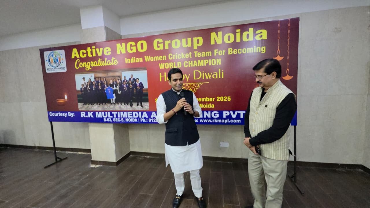 Noida MLA Shri Pankaj Singh speaking as Chief Guest at the Active NGO Group meet