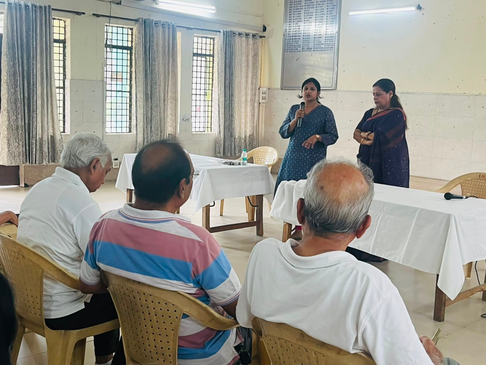 Priyanka Gupta interacting with senior citizens during the RWA Sector 40 health camp